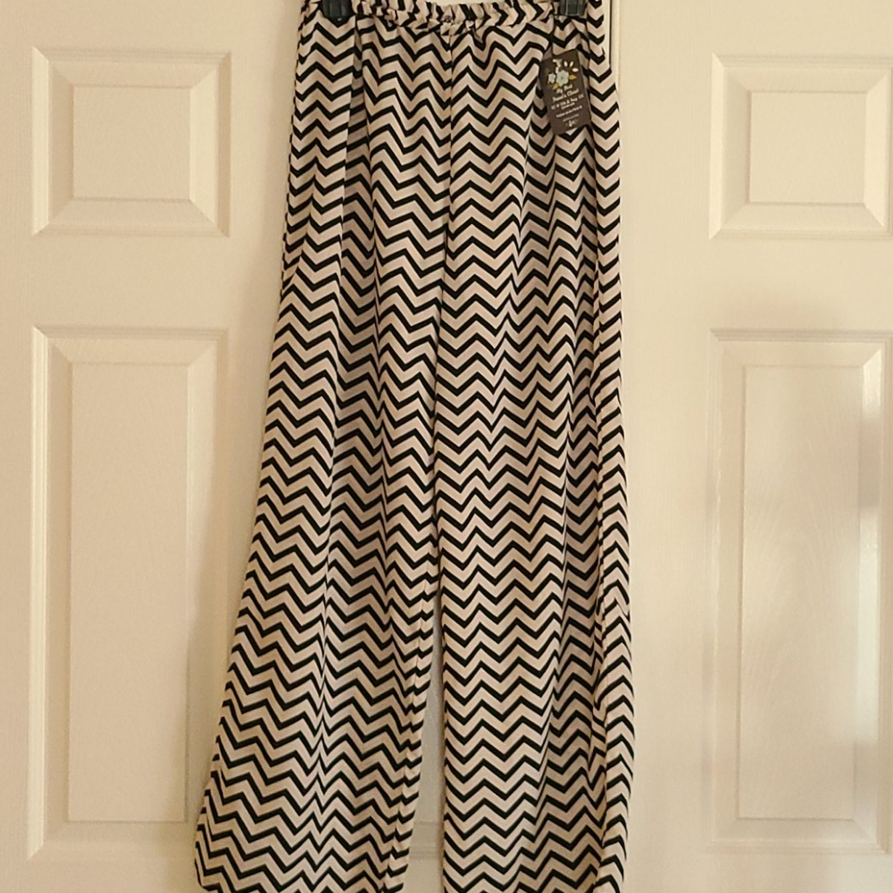Tacera pants size M